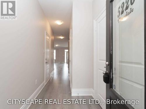 5226 PINEDALE DRIVE , Burlington, Ontario L7L 4J1 4