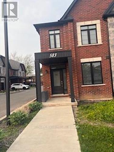 583 WEDGEWOOD DRIVE , Burlington, Ontario L7L 0J9 2