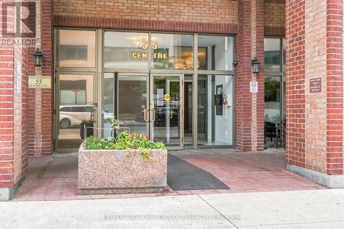 2304 - 55 CENTRE AVENUE  Toronto, ON M5G 2H5