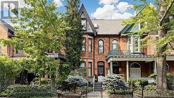 201 SEATON STREET  Toronto, ON M5A 2T5