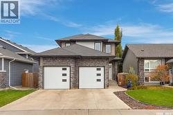 1415 Pringle CRESCENT  Saskatoon, SK S7T 0S6