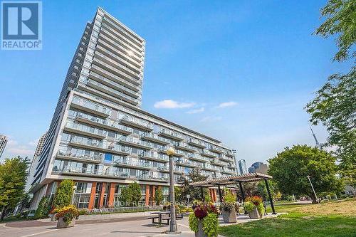 911 - 90 STADIUM ROAD , Toronto, Ontario M5V 3W5 2