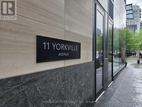 6105 - 11 YORKVILLE AVENUE , Toronto, Ontario M4W 1L2 4