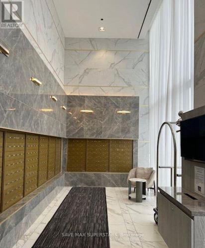 SHARED UNIT 3107 - 898 PORTAGE PARKWAY , Vaughan, Ontario L4K 0J6 3