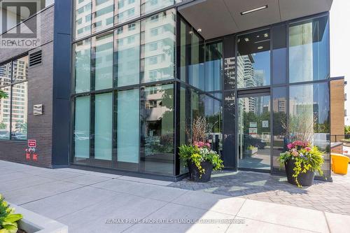 606 - 11 LILLIAN STREET , Toronto, Ontario M4S 2H7 4
