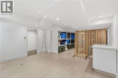 9 Donlea Drive, Hamilton, ON 