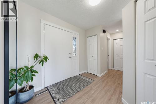 25 Capilano Drive, Saskatoon, SK 