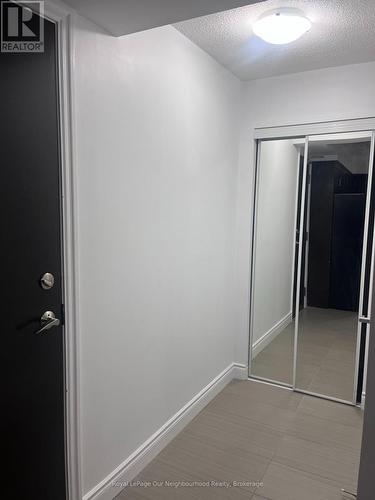 402 - 1600 CHARLES STREET , Whitby (Port Whitby), Ontario L1N 0G4 2
