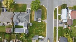 14 SAUER AVENUE  Welland, ON L3B 5H2