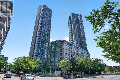 412 - 231 FORT YORK BOULEVARD  Toronto, ON M5V 1B2