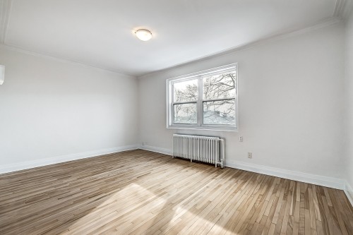 3-5565 Av. Trans Island , Montréal (Côte-des-Neiges/Notre-Dame-de-Grâce), QC H3W 3B1 4
