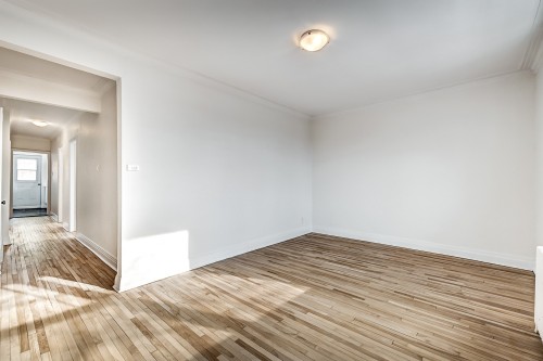 3-5565 Av. Trans Island , Montréal (Côte-des-Neiges/Notre-Dame-de-Grâce), QC H3W 3B1 5
