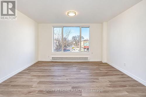 UPPER - 843 DANFORTH AVENUE , Toronto, Ontario M4J 1L2 3
