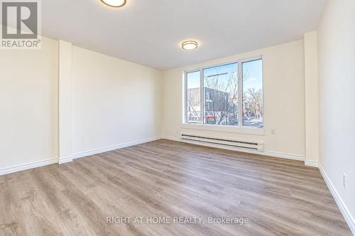 UPPER - 843 DANFORTH AVENUE , Toronto, Ontario M4J 1L2 4