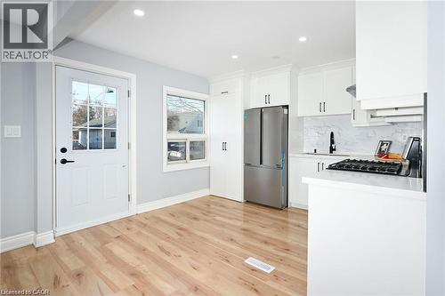 213 EAST 28TH Street Unit# Upper , Hamilton, Ontario L8V 3H9 3