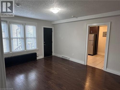 58-60 MADISON Avenue N Unit# 203 , Kitchener, Ontario N2H 2Z6 2