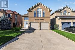 27 SUMMER VALLEY DRIVE  Brampton, ON L6Z 4V6