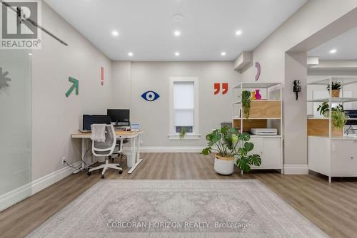 33 Young Street, Waterloo, ON 