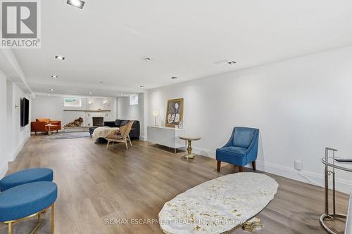 9 Donlea Drive, Hamilton, ON 