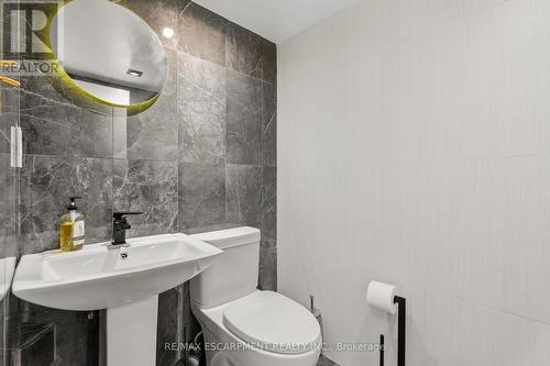 9 Donlea Drive, Hamilton, ON 