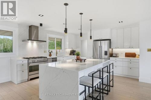 9 Donlea Drive, Hamilton, ON 