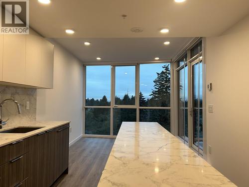806 10333 133 STREET , Surrey, British Columbia V3T 0V1 5