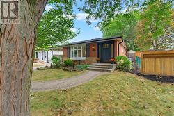 539 GALWAY DRIVE  Burlington (Shoreacres), ON L7L 2S6