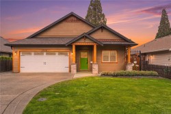 5926 Tower Pl Duncan, BC V9L 0E1
