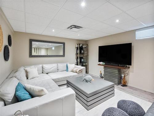 70 High Ridge Road, Winnipeg, MB 