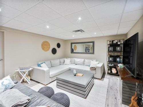 70 High Ridge Road, Winnipeg, MB 