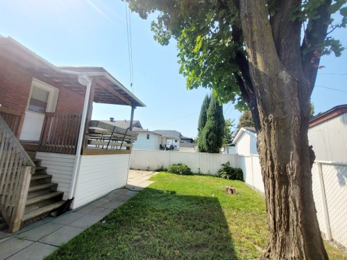 1843 Rue Godin , Longueuil (Saint-Hubert), QC J4T 1T4 5