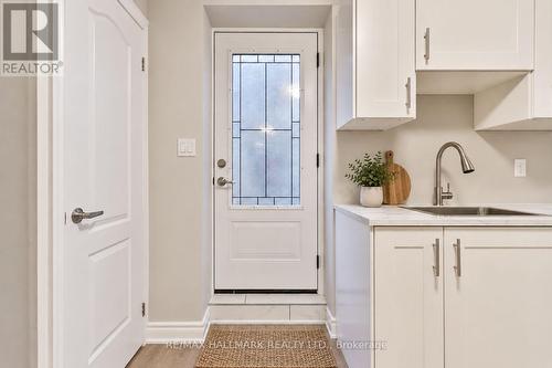 LOWER - 18 ALDENHAM CRESCENT , Toronto, Ontario M3A 1S2 3