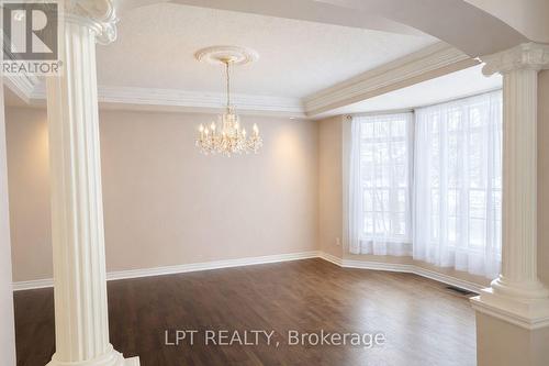 58 ANGUS GLEN BOULEVARD , Markham, Ontario L6C 1Z3 4