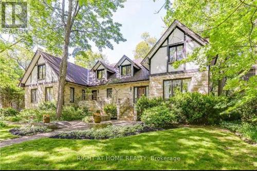 2123 Gordon Drive, Mississauga, ON 