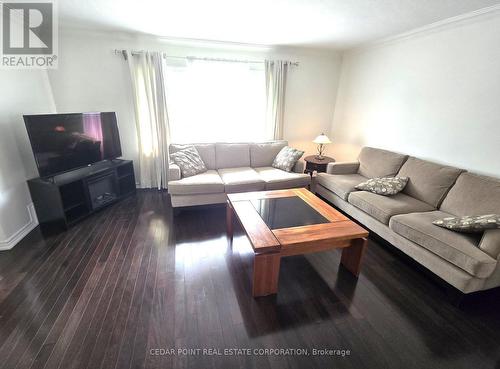 44 JANET BOULEVARD , Toronto, Ontario M1R 1H6 2
