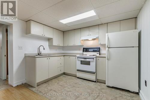 LOWER - 14 CLAYMORE DRIVE , Toronto, Ontario M8Z 2R9 2