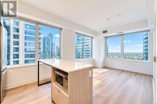 2408 - 395 SQUARE ONE DRIVE , Mississauga, Ontario L5B 0P6 3