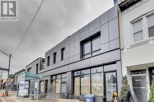 UPPER - 2551 YONGE STREET , Toronto, Ontario M4P 2H9 2
