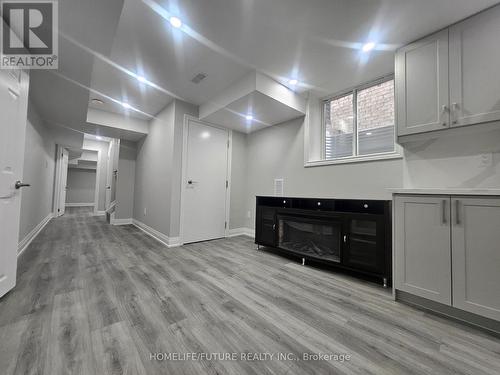 22 HEADON AVENUE , Ajax, Ontario L1Z 1R4 2