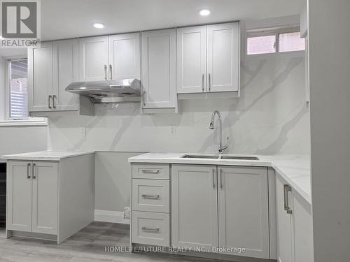 22 HEADON AVENUE , Ajax, Ontario L1Z 1R4 4