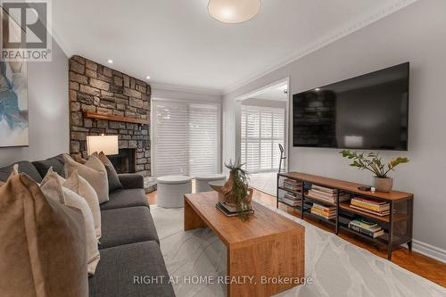 5382 Huntingfield Drive, Mississauga, ON 
