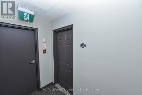 605 - 75 HUXLEY STREET , London South (South E), Ontario N6J 4W7 2
