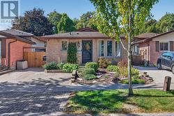 38 CAPRICE CRESCENT  London East (East I), ON N5V 3M2