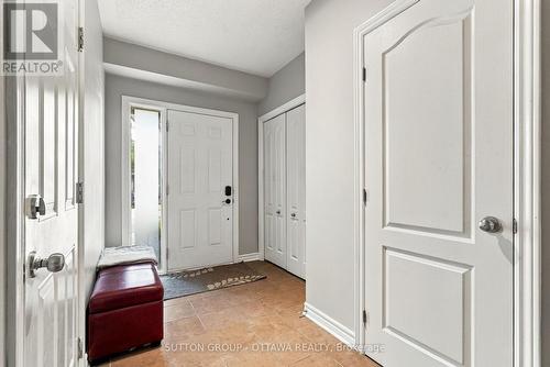 333 RIVERSEDGE CRESCENT , Ottawa, Ontario K1V 0Y7 2