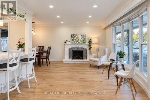 UPPER - 41 MARLOWE DRIVE , Hamilton, Ontario L9C 2H7 2