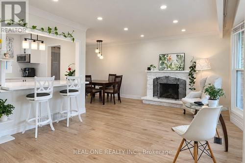 UPPER - 41 MARLOWE DRIVE , Hamilton, Ontario L9C 2H7 3