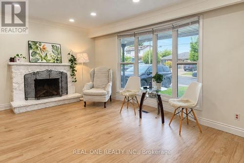 UPPER - 41 MARLOWE DRIVE , Hamilton, Ontario L9C 2H7 4