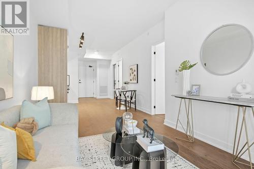 639 - 91 MONTCLAIR AVENUE , Toronto, Ontario M5P 0B1 3