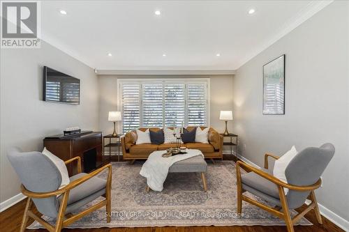 2A ELTON CRESCENT , Toronto, Ontario M8W 2X8 3
