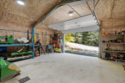 Garage - 
